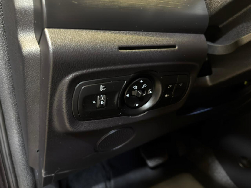 Foto do veículo CAOA CHERY TIGGO 3X TIGGO3X PRO TA 2022 32.500 KM 81.900,00