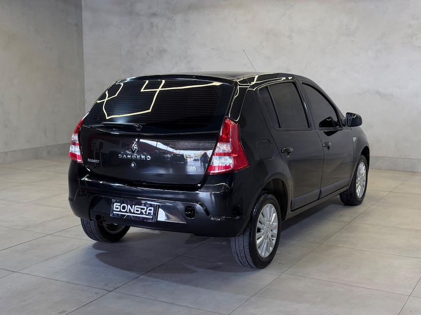 Foto do veículo RENAULT SANDERO  1.6 PRIVILEGE 16V FLEX 4P MANUAL 2013 72.000 KM 39.900,00