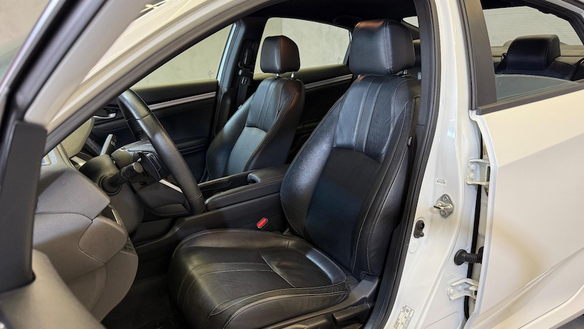 Foto do veículo HONDA CIVIC  EX CVT 2018 86.312 KM 114.900,00