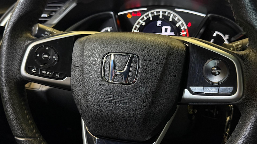 Foto do veículo HONDA CIVIC  EX CVT 2018 86.312 KM 114.900,00