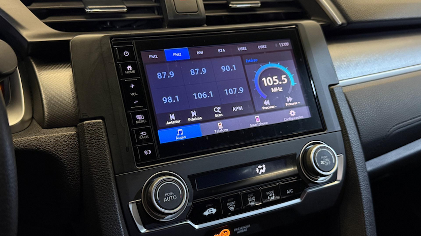 Foto do veículo HONDA CIVIC  EX CVT 2018 86.312 KM 114.900,00