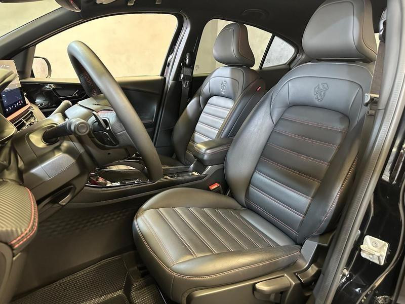 Foto do veículo FIAT FASTBACK  ABARTH 270 2025 28.991 KM 138.900,00