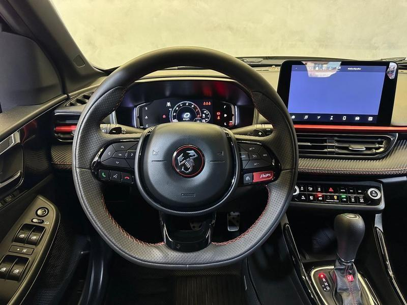 Foto do veículo FIAT FASTBACK  ABARTH 270 2025 28.991 KM 138.900,00