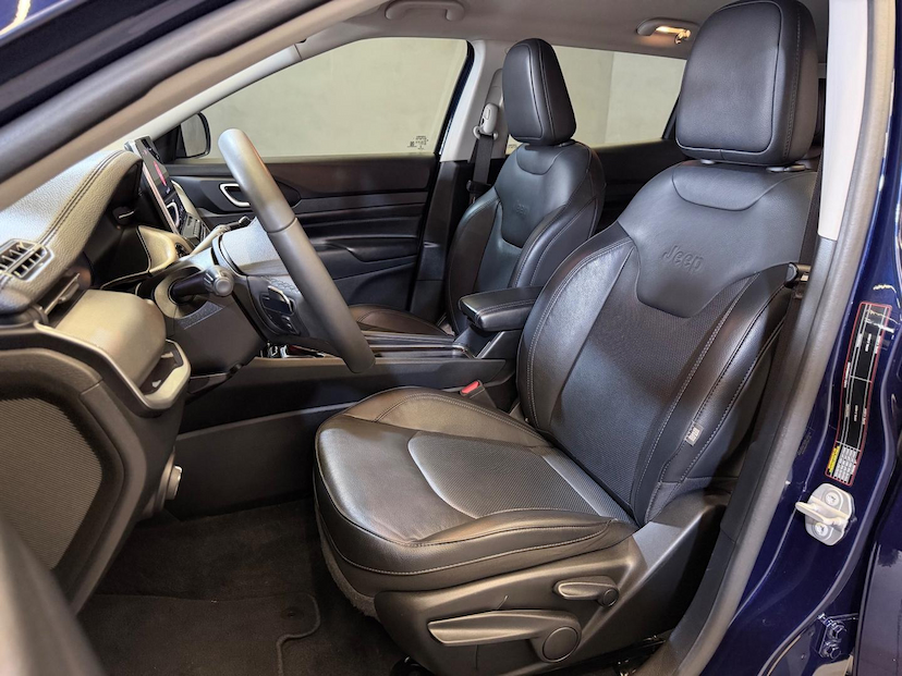 Foto do veículo JEEP COMPASS  LONG TF 2022 35.332 KM 125.900,00