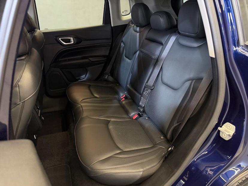 Foto do veículo JEEP COMPASS  LONG TF 2022 35.332 KM 125.900,00