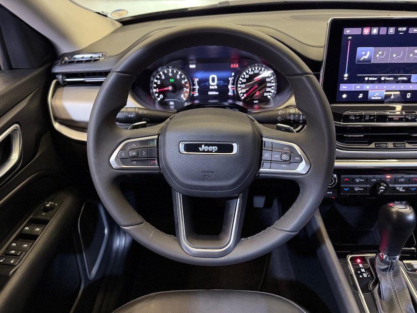 Foto do veículo JEEP COMPASS  LONG TF 2022 35.332 KM 125.900,00