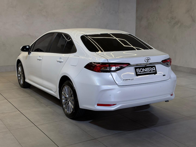 Foto do veículo TOYOTA COROLLA  XEI 20 2024 16.650 KM 149.900,00