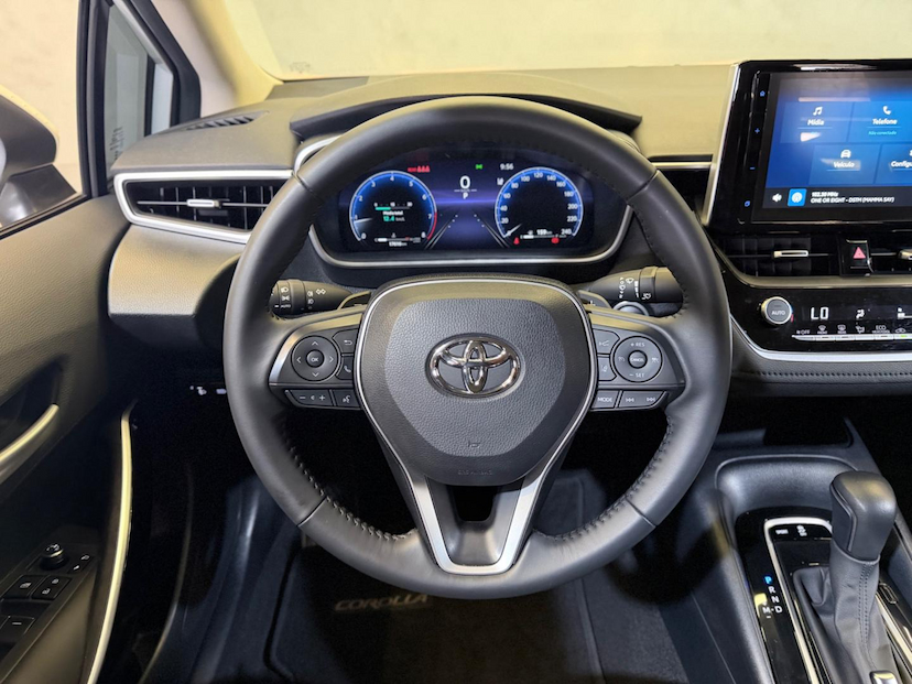 Foto do veículo TOYOTA COROLLA  XEI 20 2024 16.650 KM 149.900,00