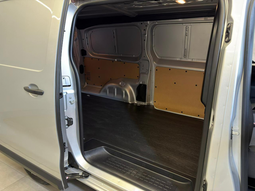 Foto do veículo PEUGEOT EXPERT  CARGO 2025 5.634 KM 169.900,00