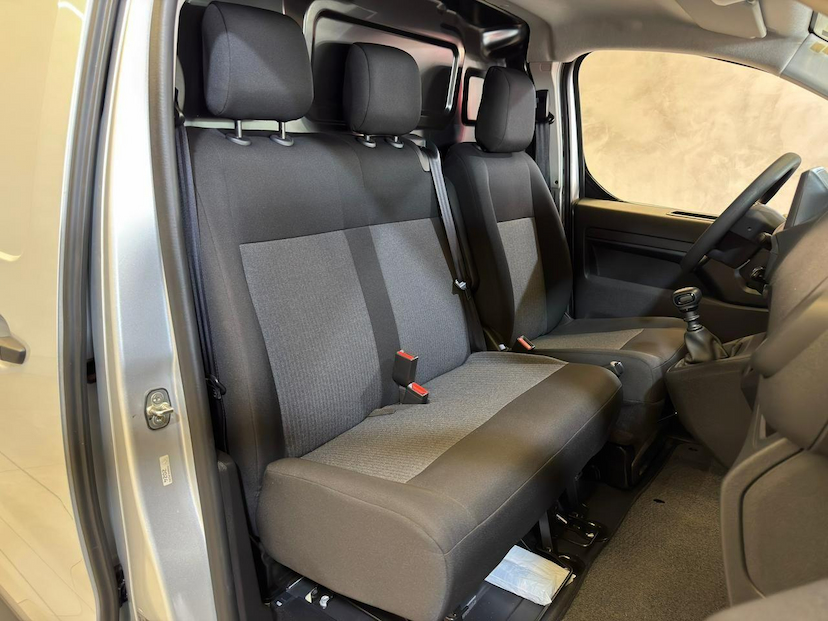 Foto do veículo PEUGEOT EXPERT  CARGO 2025 5.634 KM 169.900,00