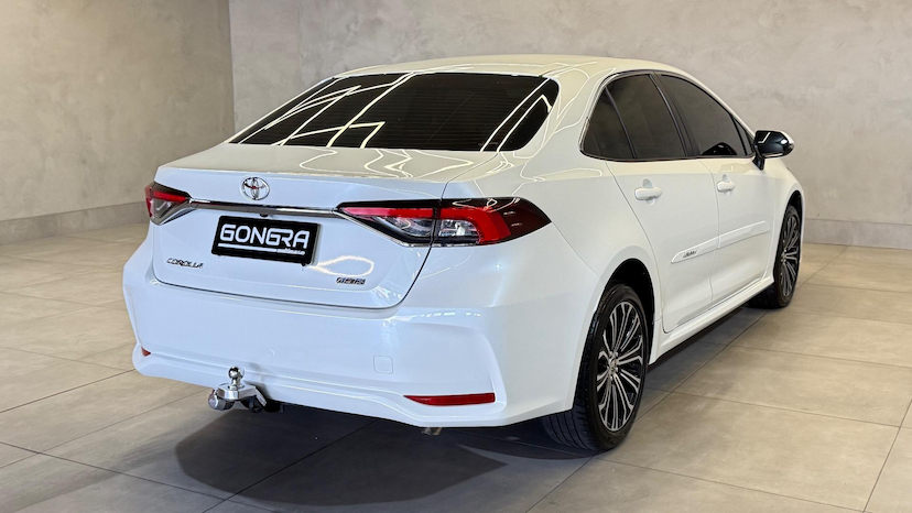 Foto do veículo TOYOTA COROLLA  ALTIS 20 2020 42.000 KM 138.900,00