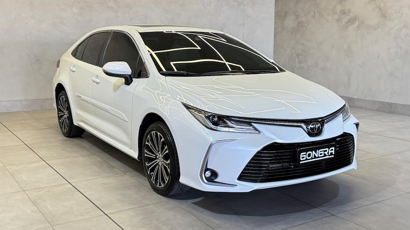 Foto do veículo TOYOTA COROLLA  ALTIS 20 2020 42.000 KM 138.900,00
