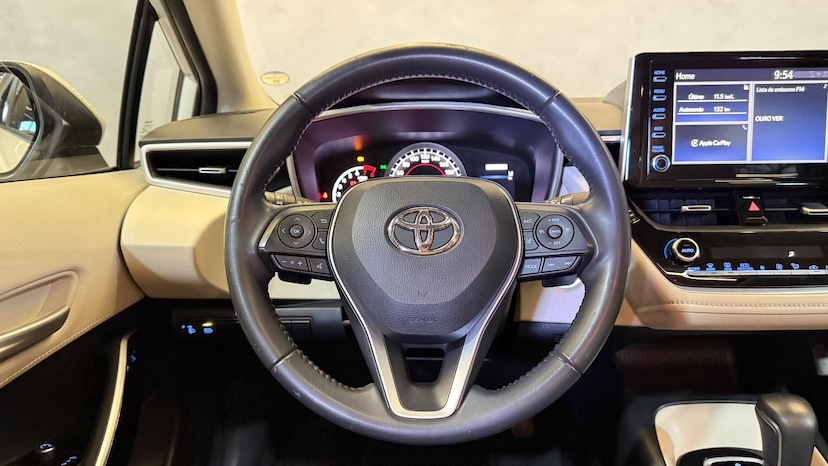 Foto do veículo TOYOTA COROLLA  ALTIS 20 2020 42.000 KM 138.900,00