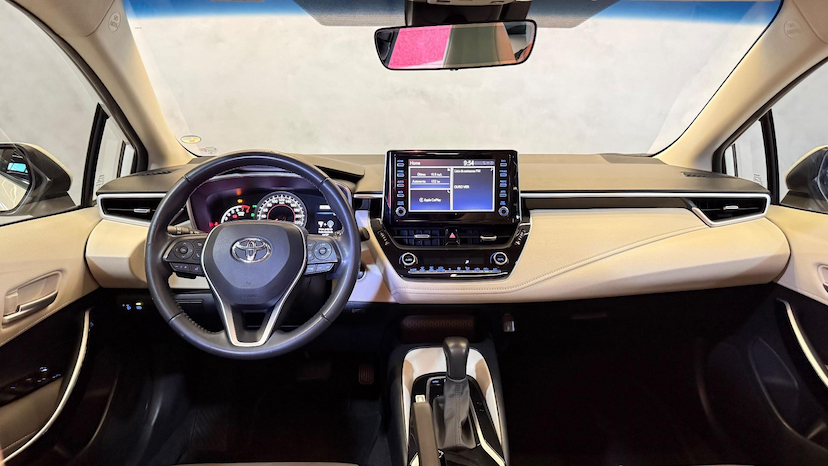 Foto do veículo TOYOTA COROLLA  ALTIS 20 2020 42.000 KM 138.900,00
