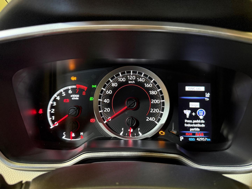 Foto do veículo TOYOTA COROLLA  ALTIS 20 2020 42.000 KM 138.900,00