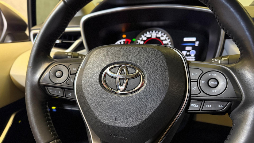 Foto do veículo TOYOTA COROLLA  ALTIS 20 2020 42.000 KM 138.900,00