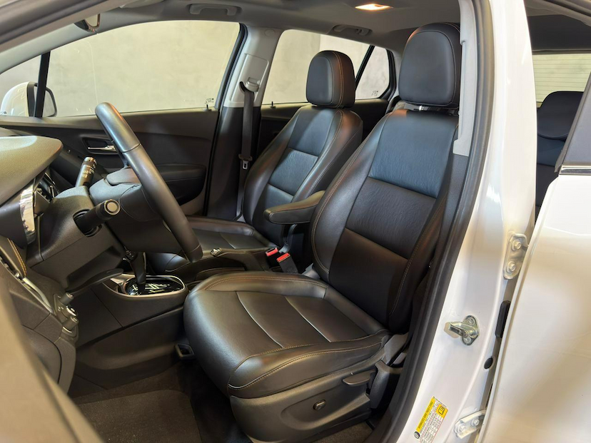 Foto do veículo CHEVROLET TRACKER  LTZ 1.4 AUTOMATICO 2017 71.313 KM 84.900,00