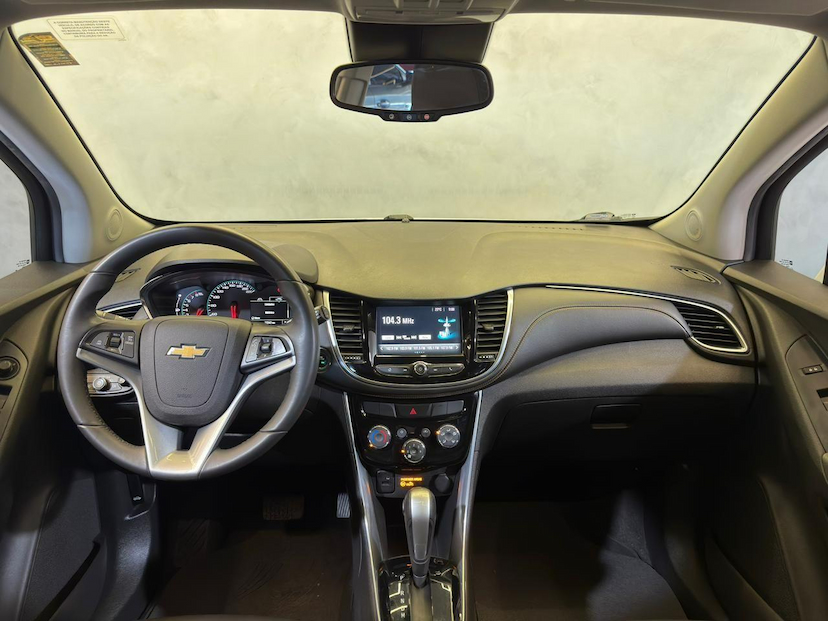 Foto do veículo CHEVROLET TRACKER  LTZ 1.4 AUTOMATICO 2017 71.313 KM 84.900,00