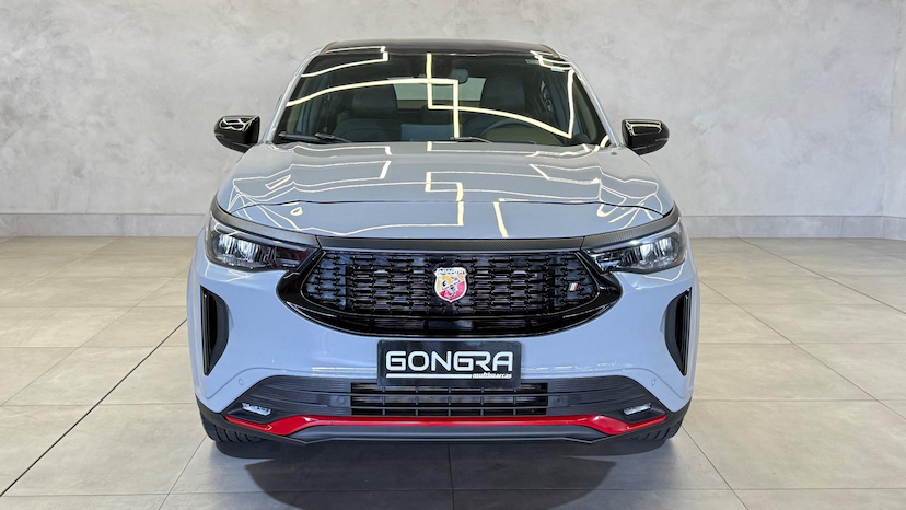 Foto do veículo FIAT FASTBACK  ABARTH 270 2025 13.631 KM 142.900,00