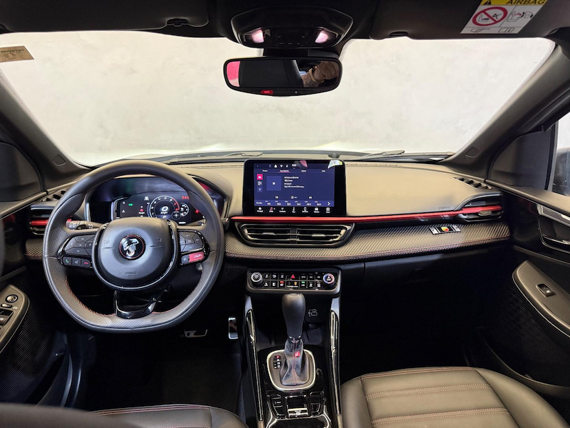 Foto do veículo FIAT FASTBACK  ABARTH 270 2025 13.631 KM 142.900,00