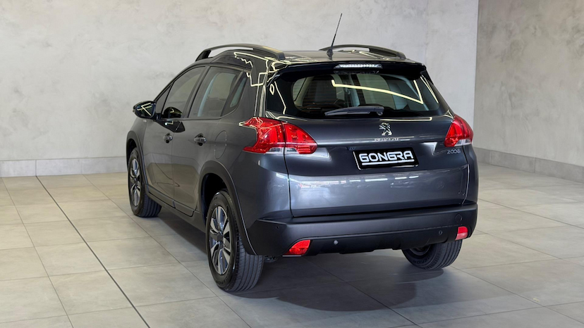 Foto do veículo PEUGEOT 2008  GRIFFE 1.6 TURBO FLEX 16V 5P AUT. 2020 27.447 KM 81.900,00