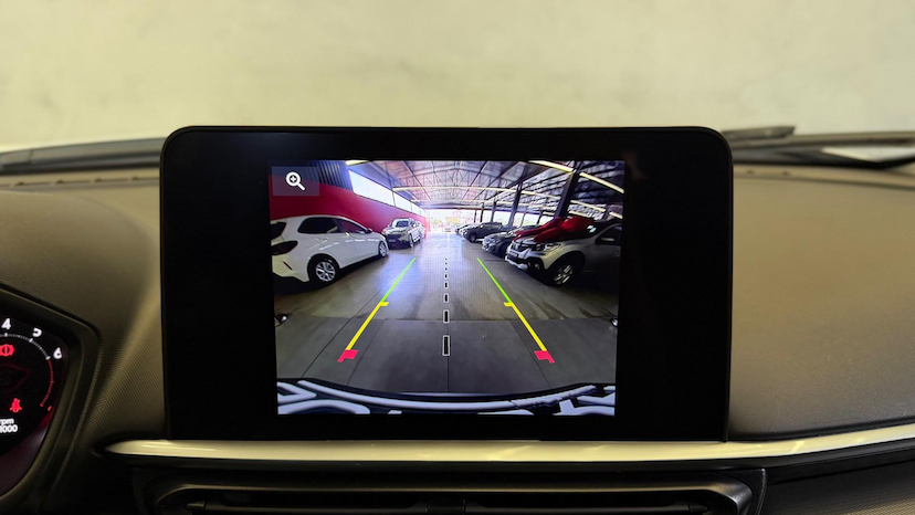Foto do veículo FIAT FASTBACK  DRIVE 2024 18.834 KM 105.900,00