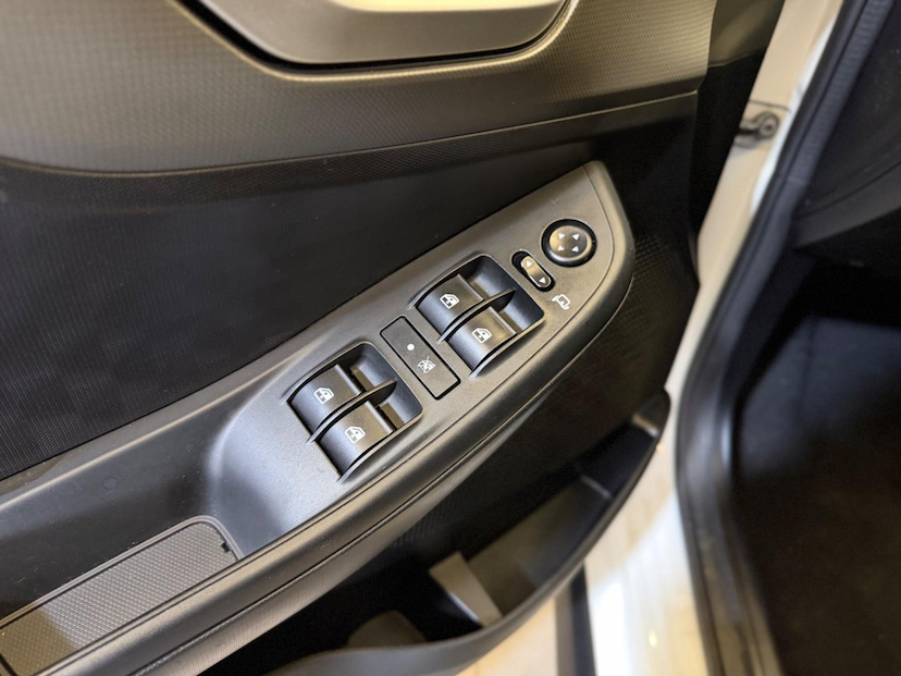 Foto do veículo FIAT FASTBACK  DRIVE 2024 18.834 KM 105.900,00