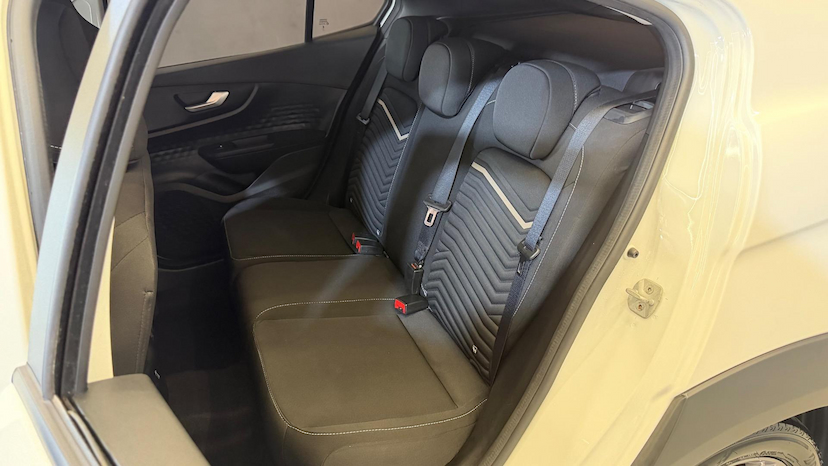 Foto do veículo FIAT FASTBACK  DRIVE 2024 18.834 KM 105.900,00