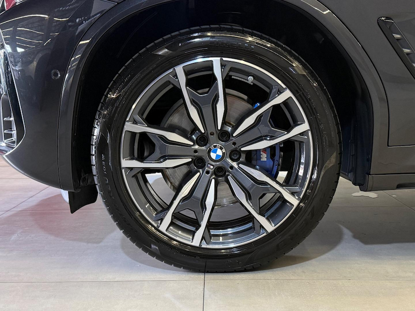 Foto do veículo BMW X4  XDRIVE 20I M-SPORT 2.0 TB 184CV AUT 2025 13.671 KM 389.900,00