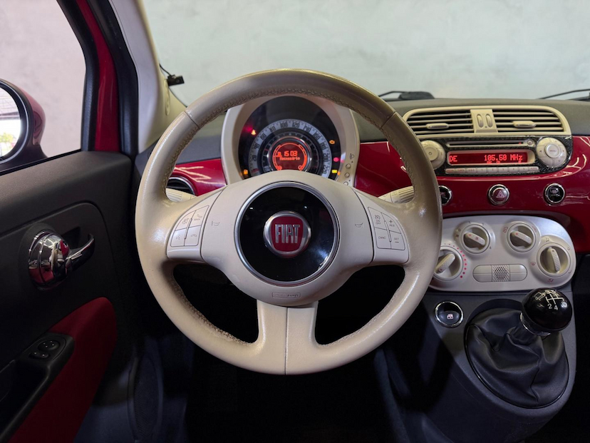 Foto do veículo FIAT 500  CULT 1.4 2014 86.753 KM 52.900,00