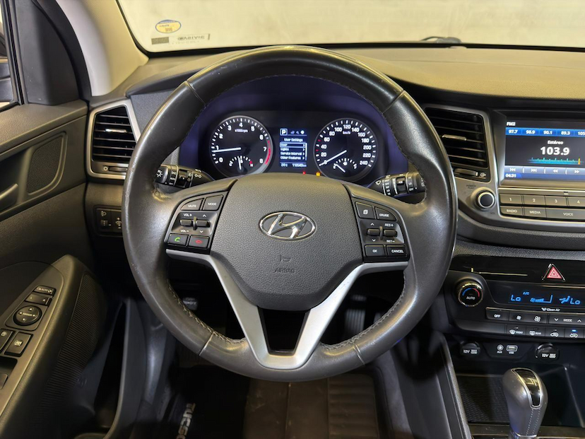 Foto do veículo HYUNDAI TUCSON  TURBO GLS 2018 118.195 KM 99.900,00