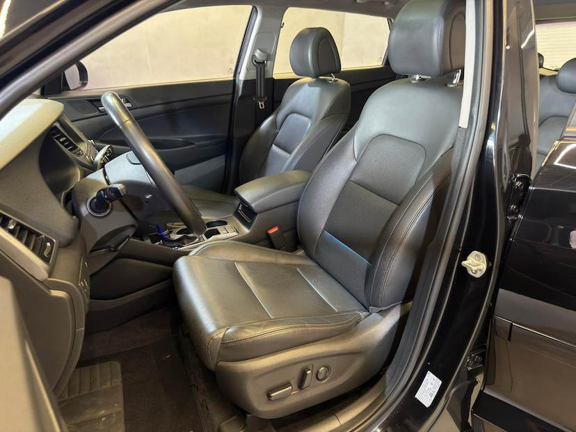 Foto do veículo HYUNDAI TUCSON  TURBO GLS 2018 118.195 KM 99.900,00