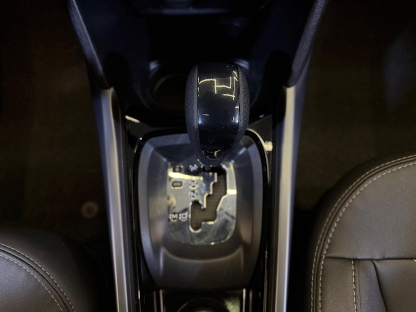 Foto do veículo PEUGEOT 2008  GRF THP AT 2023 23.410 KM 94.900,00