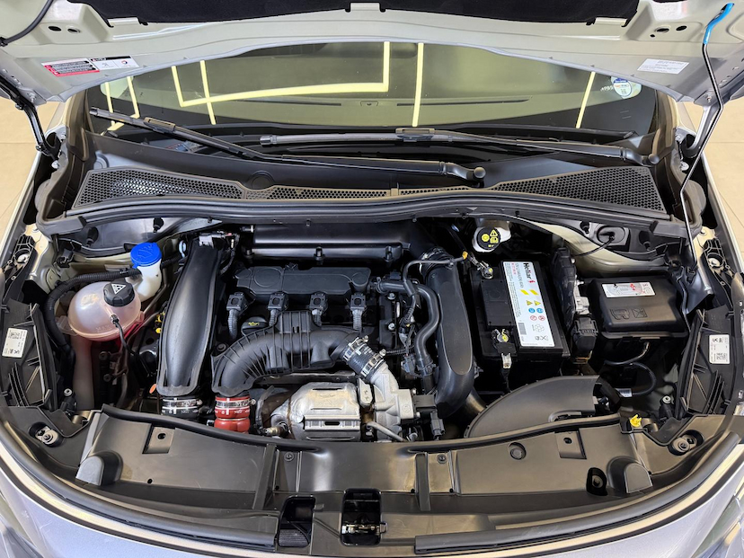 Foto do veículo PEUGEOT 2008  GRF THP AT 2023 23.410 KM 94.900,00