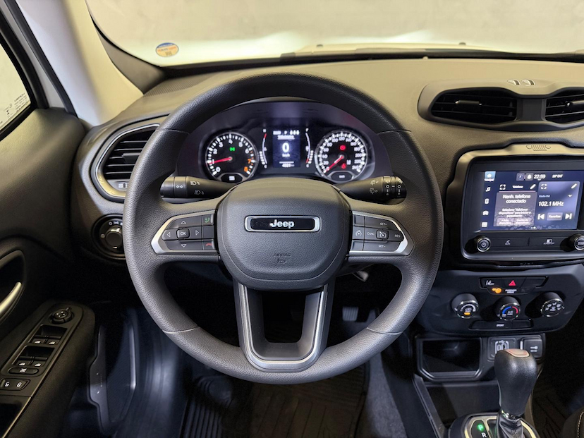Foto do veículo JEEP RENEGADE  1.3 TURBO 2023 4.319 KM 102.900,00