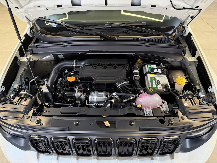 Foto do veículo JEEP RENEGADE  1.3 TURBO 2023 4.319 KM 102.900,00