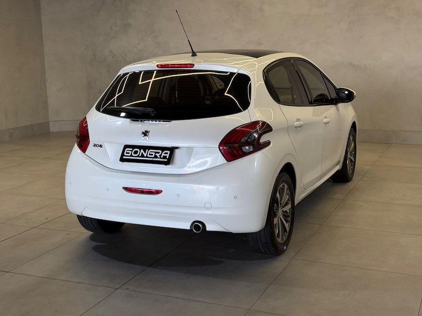 Foto do veículo PEUGEOT 208  GRIFRE EAT6 2019 72.082 KM 65.900,00