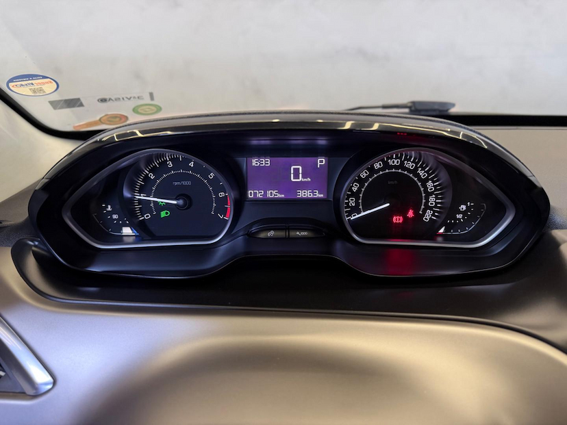 Foto do veículo PEUGEOT 208  GRIFRE EAT6 2019 72.082 KM 65.900,00