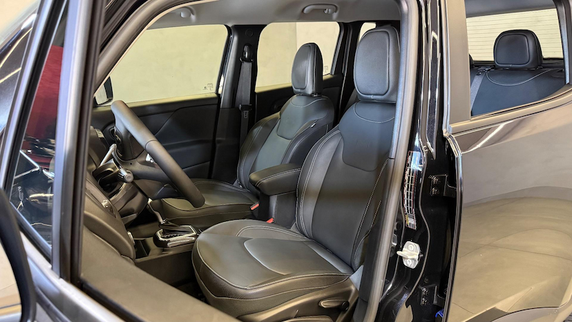 Foto do veículo JEEP RENEGADE  LGTD T270 2025 2.662 KM 132.900,00