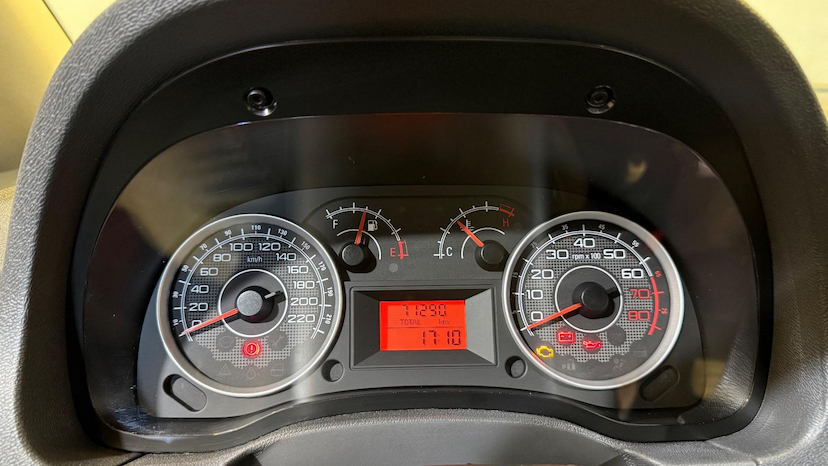 Foto do veículo FIAT IDEA  ATTRACTIVE 1.4 2012 71.288 KM 39.900,00