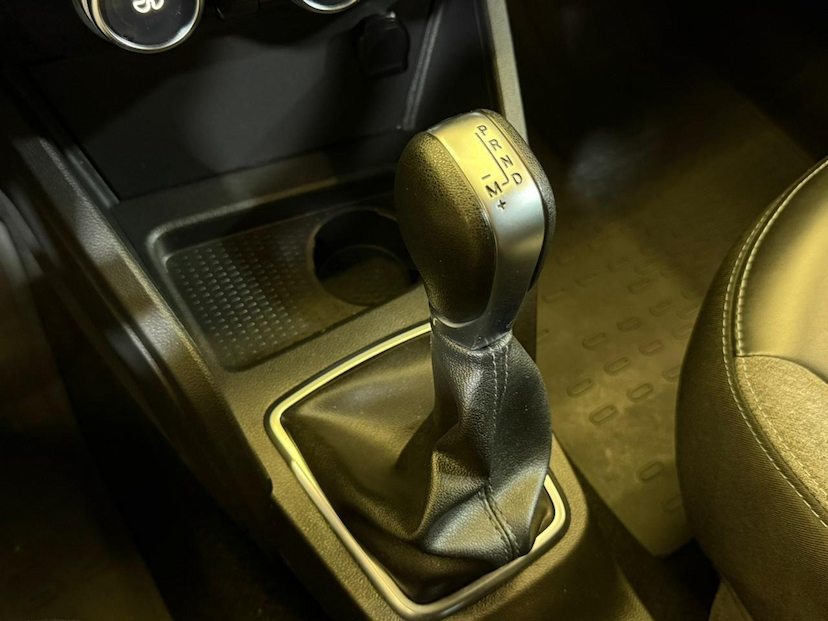 Foto do veículo RENAULT DUSTER  ICO16 CVT 2021 63.645 KM 89.900,00