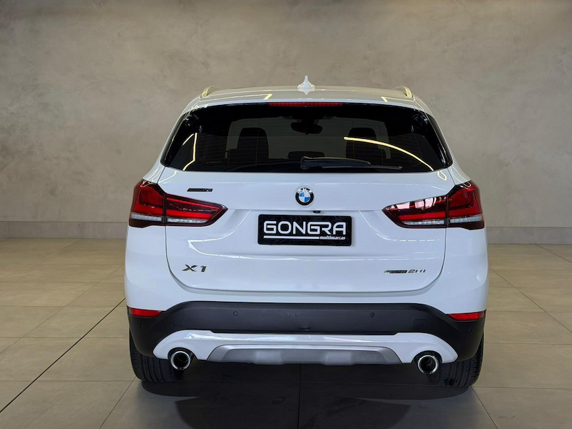 Foto do veículo BMW X1  S20I ACTIVEFLEX 2020 28.750 KM 164.900,00