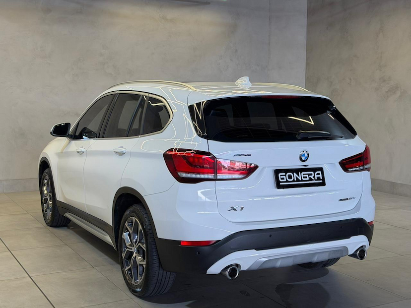 Foto do veículo BMW X1  S20I ACTIVEFLEX 2020 28.750 KM 164.900,00