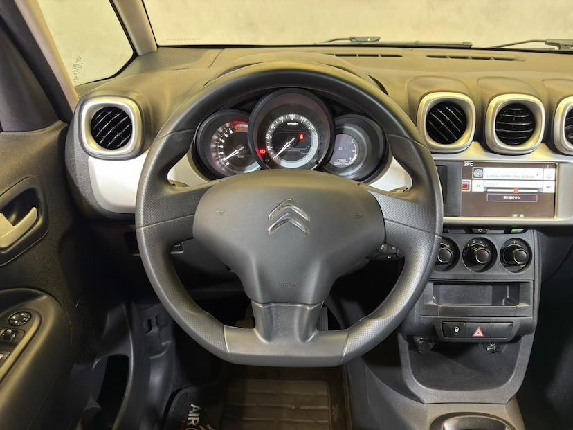 Foto do veículo CITROËN AIRCROSS  M LIVE 2017 89.400 KM 52.900,00