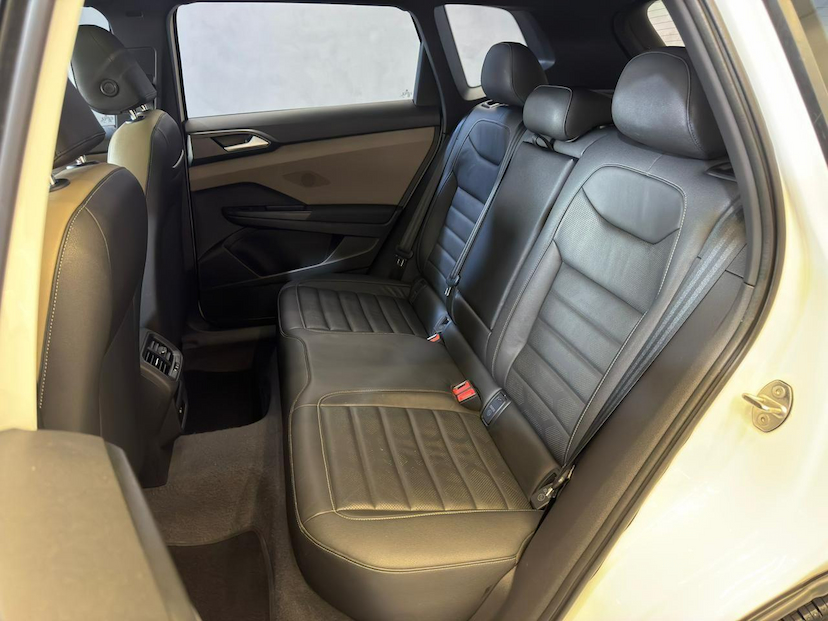 Foto do veículo VOLKSWAGEN TAOS  HL TSI 2022 90.000 KM 134.900,00