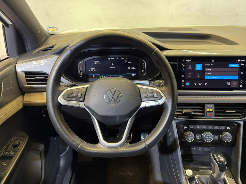 Foto do veículo VOLKSWAGEN TAOS  HL TSI 2022 90.000 KM 134.900,00