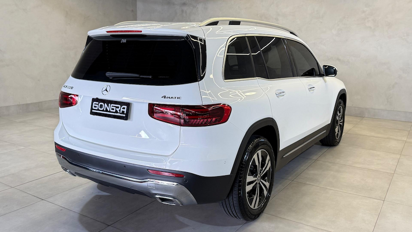 Foto do veículo MERCEDES-BENZ GLB 220  4M PROGRESSIVE 2.0 TB AUT. HIBRIDO 2025 11.880 KM 314.900,00
