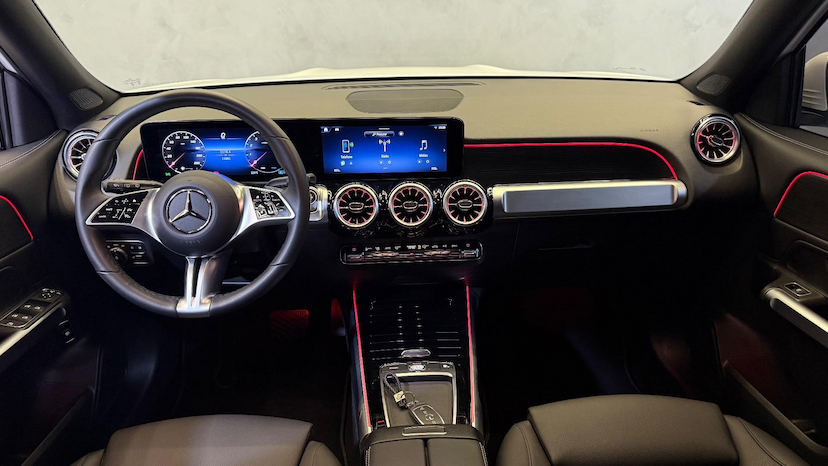 Foto do veículo MERCEDES-BENZ GLB 220  4M PROGRESSIVE 2.0 TB AUT. HIBRIDO 2025 11.880 KM 314.900,00