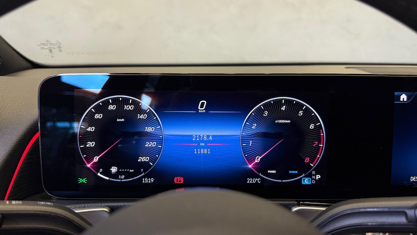 Foto do veículo MERCEDES-BENZ GLB 220  4M PROGRESSIVE 2.0 TB AUT. HIBRIDO 2025 11.880 KM 314.900,00