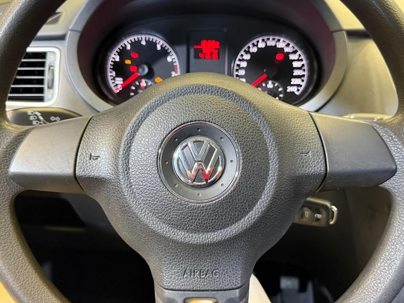 Foto do veículo VOLKSWAGEN FOX  1.6 GII 2014 41.355 KM 48.900,00